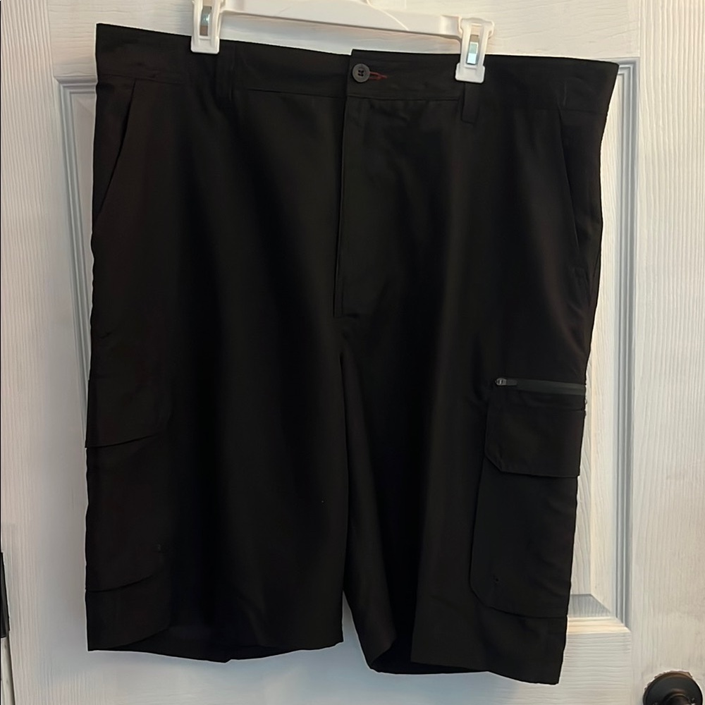 NWT! BURNSIDE Men's Black Cargo Shorts